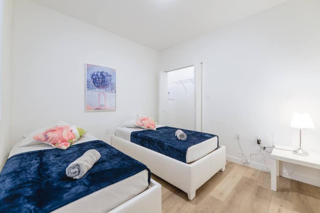 Amazing Town House 15 Min From The Beach Wfree Parking Villa Miami Exteriör bild