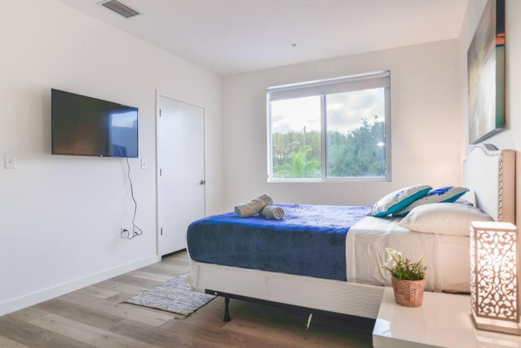 Amazing Town House 15 Min From The Beach Wfree Parking Villa Miami Exteriör bild